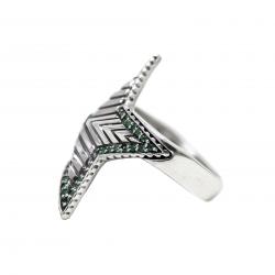 SMALL DEPP STAR RING WITH NATURAL STONES - EMERALD