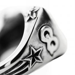 GQ EXCLUSIVE - LOVE YOU RING