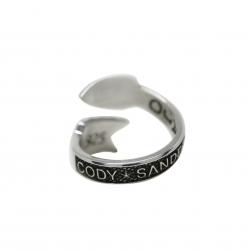 CS SYMBOL LEFT TWISTED ARROW RING / Single