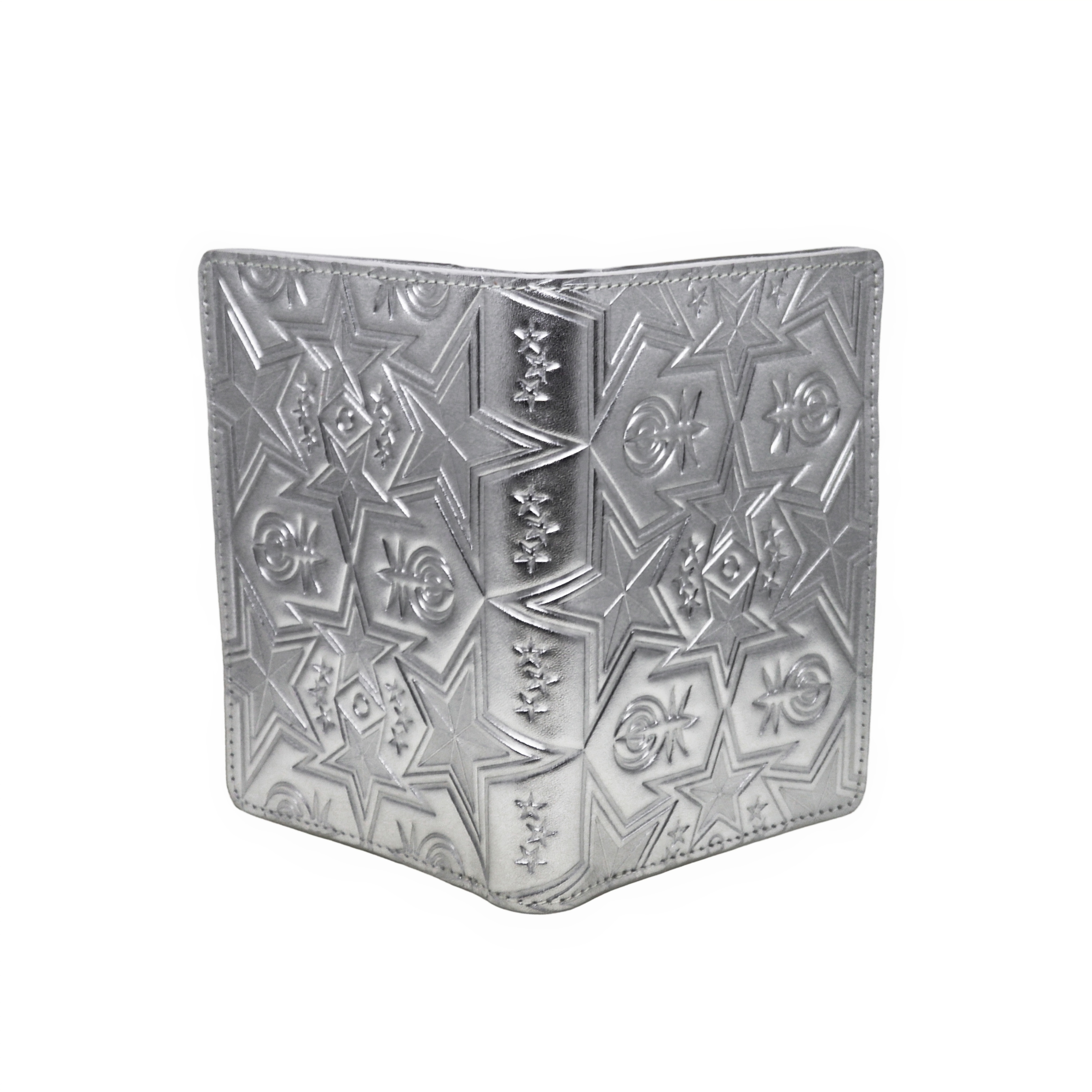 【GIFT WITH PURCHASE ONLINE】LEATHER PRINTED LOGO PASSPORT HOLDER - SILVER