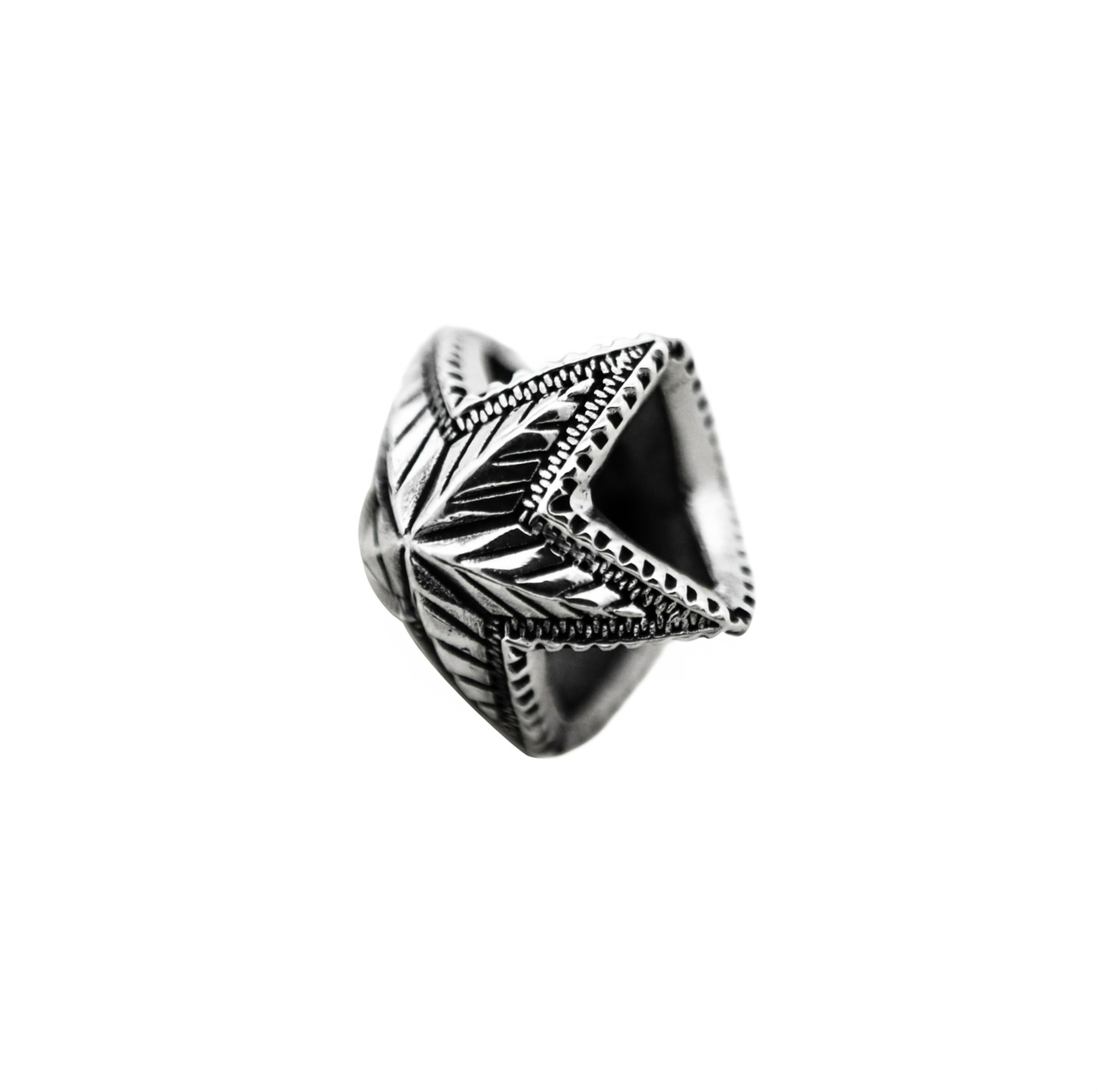 SMALL DOUBLE FACE DEPP STAR PENDANT